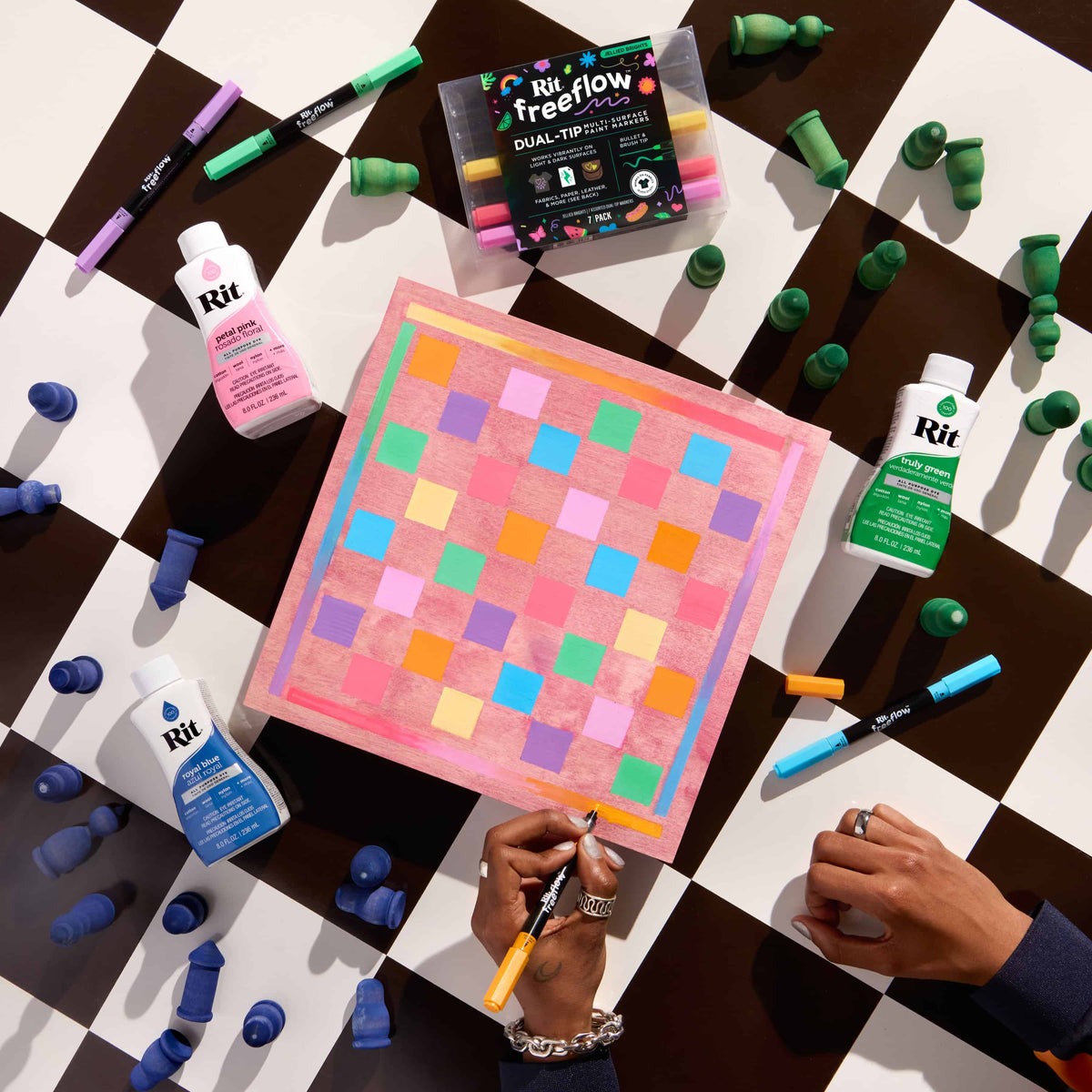 Monochrome Set FreeFlow Multi-Surface Dual-Tip Paint Markers
